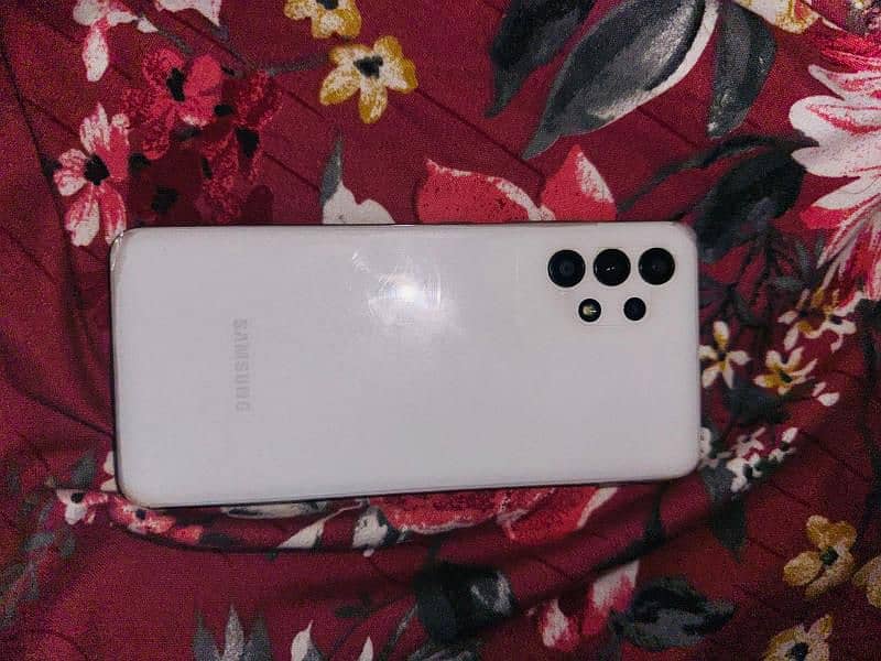 samsung a32 10/10 condition no open no repair 0