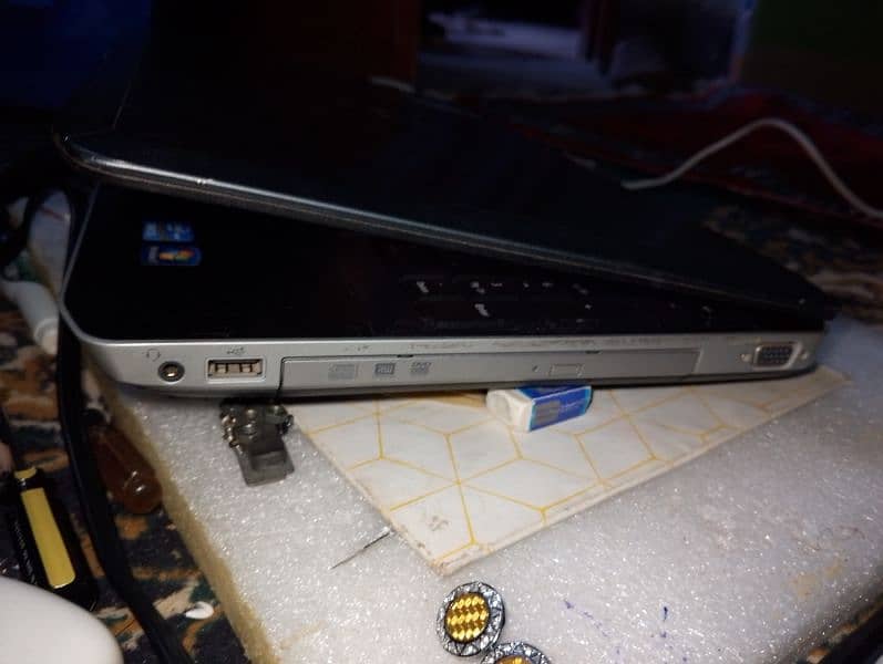 Dell latitude E5520 4