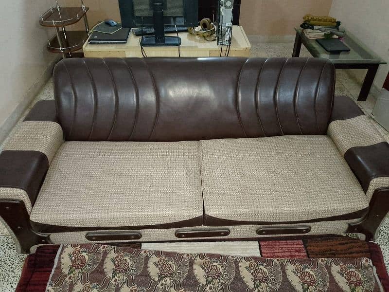 10 seater Brown & Beige sofa set. Rs 65000 5