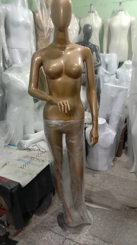 dummy and mannequin 8