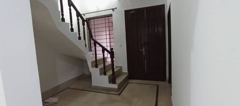 Spacious 8 Marla Full House for Rent in E-11, Islamabad 8