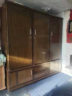 Wooden Wardrobe/Almari for Sale in good condition