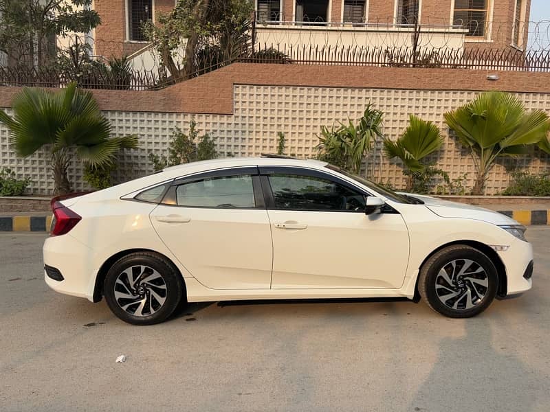 Honda Civic Oriel 2018 UG 3