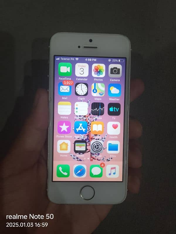 iPhone 5s 64gb PTA Approved 0