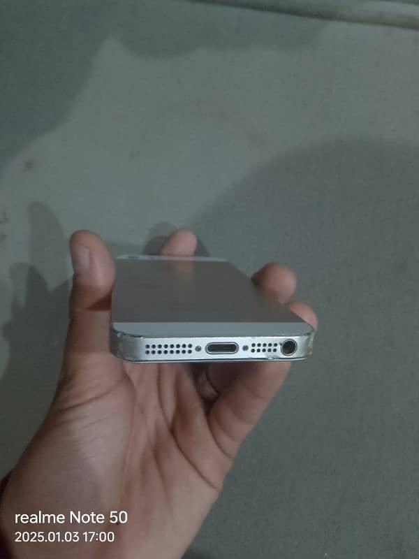 iPhone 5s 64gb PTA Approved 8