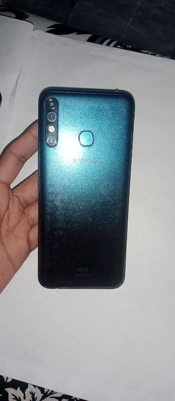 Infinix hot 8 (4 gb ram 64 gb storage) 0