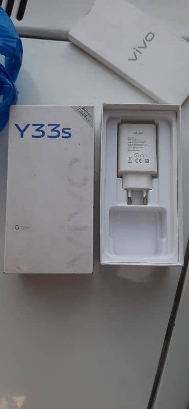 vivo y33s 1