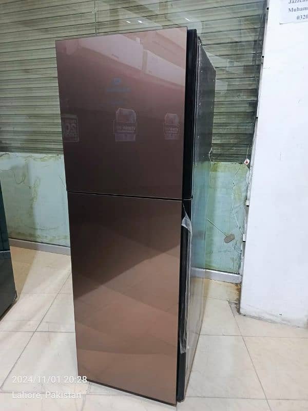 Dawlance fridge smal size good condition good working total original 0