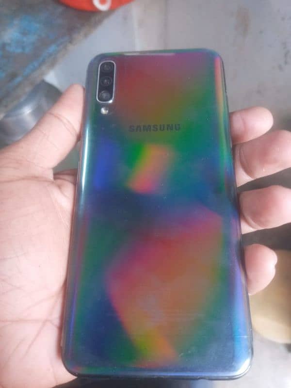 Samsung A50 5