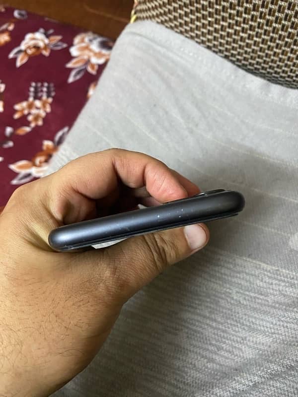 Iphone 11 64 gb non Pta 2