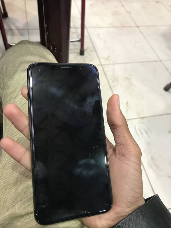 iphone 11 pro max 64Gb  Jv non pta 2