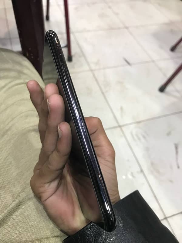 iphone 11 pro max 64Gb  Jv non pta 3