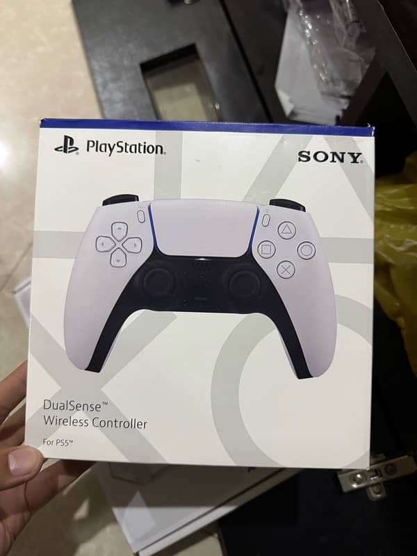 Sony PS5 Disc Edition With Box & Controller 4