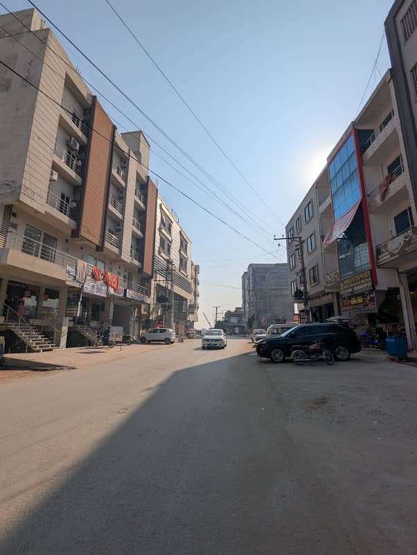 Building Of 1050 Square Feet For Sale In Pakistan Town - Phase 1 3