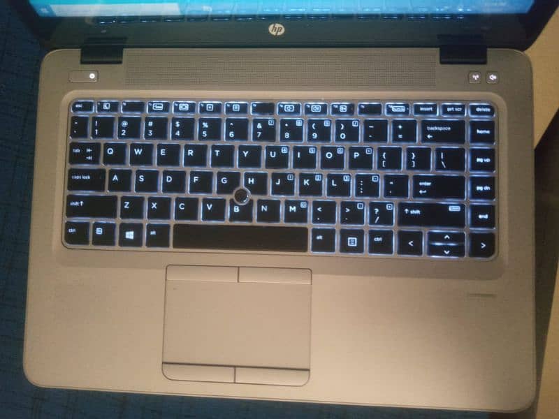 Hp elitebook i5 7 Gen touch screen 2