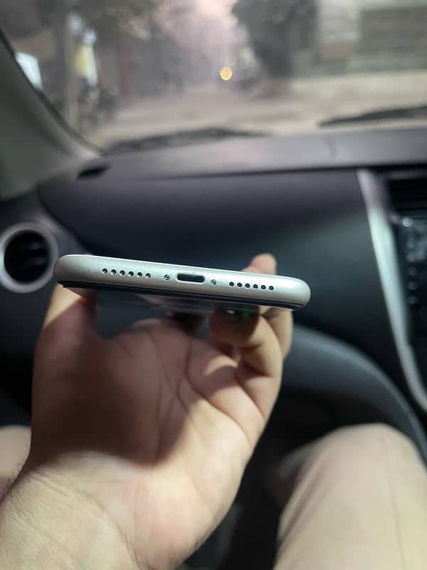 iphone 11 pta approved 100% health brand new 03164294910 2