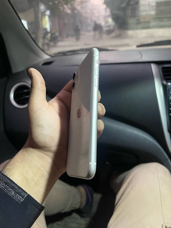 iphone 11 pta approved 100% health brand new 03164294910 6