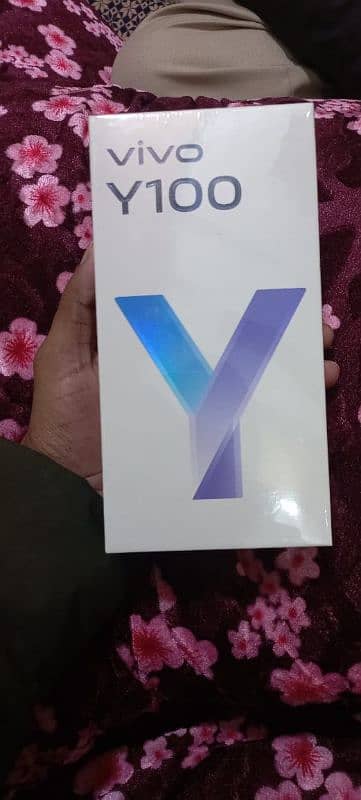 Vivo Y100 Box Pack for sale Less Than Market Rate 1