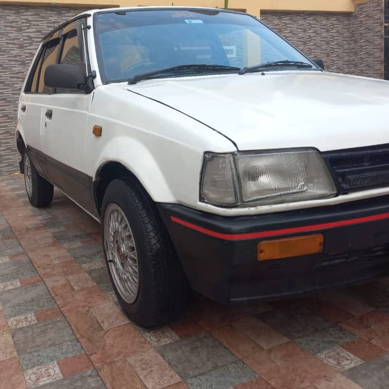 Daihatsu Charade 1984 2