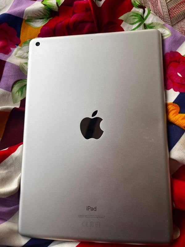 iPad 8 generation 128 GB 2