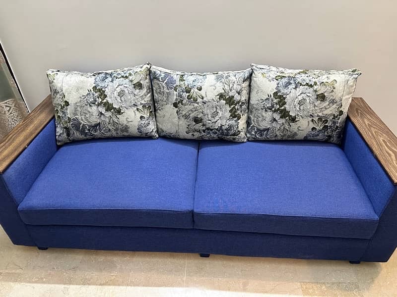 Rarely used 5 seater sofa set for sale on cheap price 6