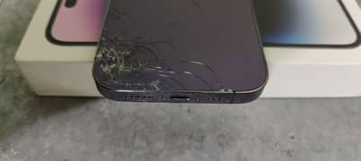 iphone 14 pro back crack