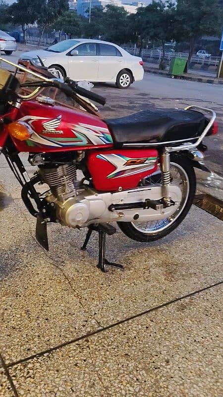 honda 125 byke for sale 9