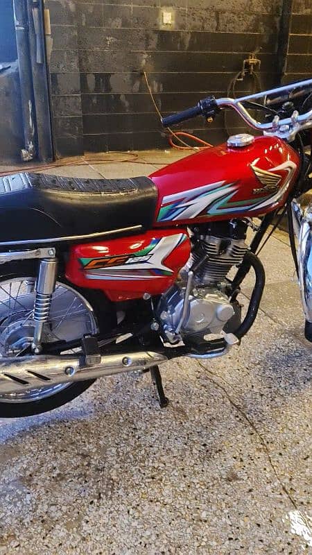 honda 125 byke for sale 13