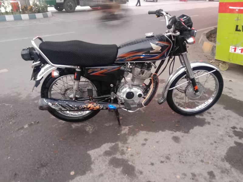 Honda CG 125 2018 3