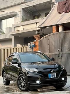 Honda Vezel 2015 Model 2018 import 2018 Register Top Varient.