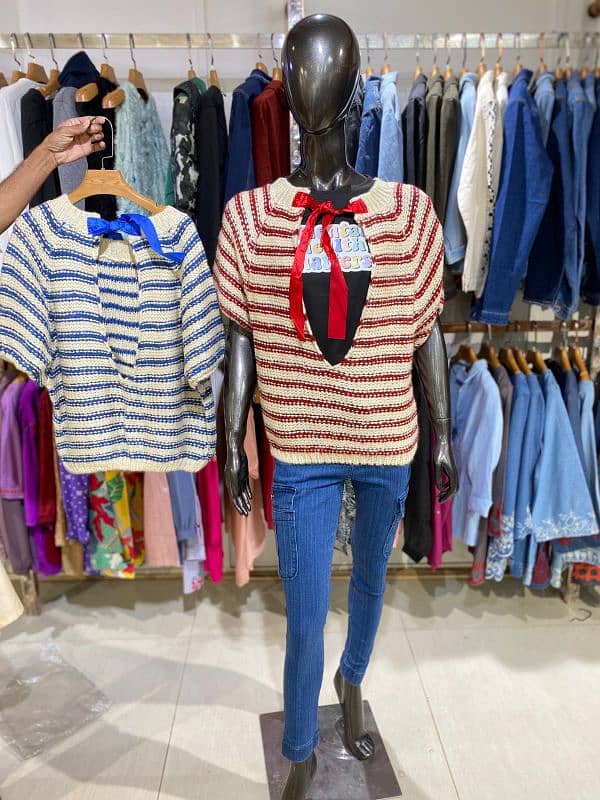 Ladies Imported Sweaters [stock] 3