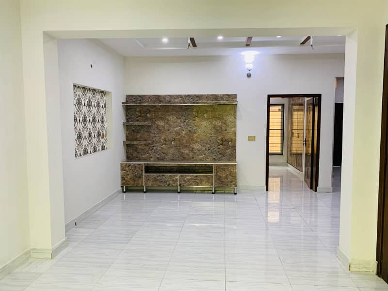 5 Marla Brand NewSolid construction Luxury Ideal Location House For Sale in Park View City Lahore 1