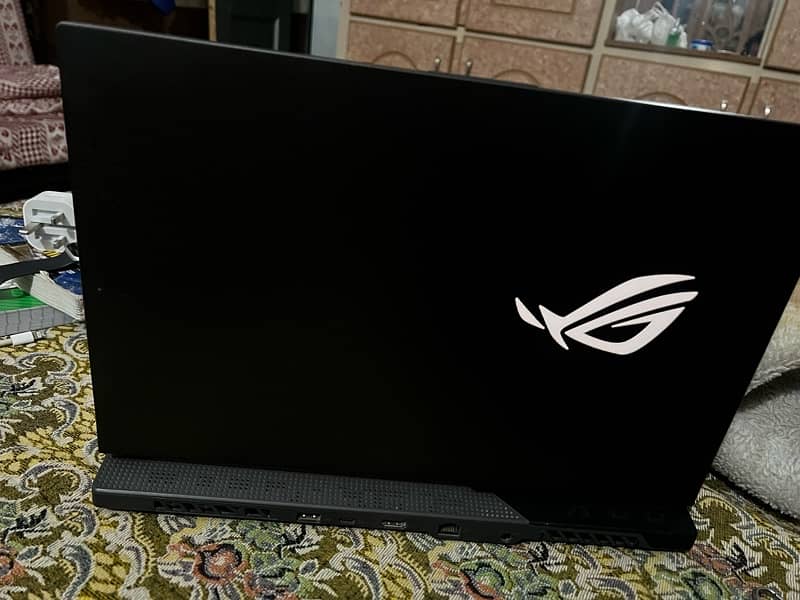 ASUS ROG STRIX G513 Gaming Laptop 8