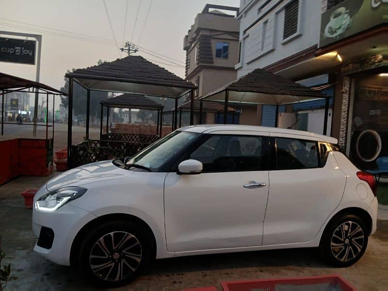 Suzuki Swift 2022 4