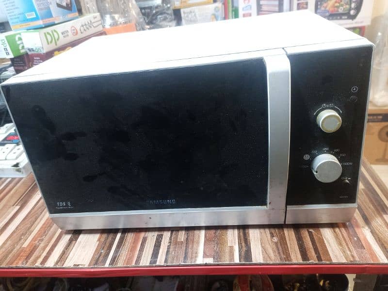 Samsung micro oven 28L 4