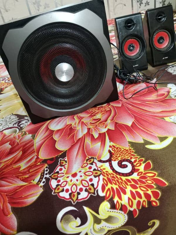 F&d Company Subwoofer For Sale All options Okay No Fult 4