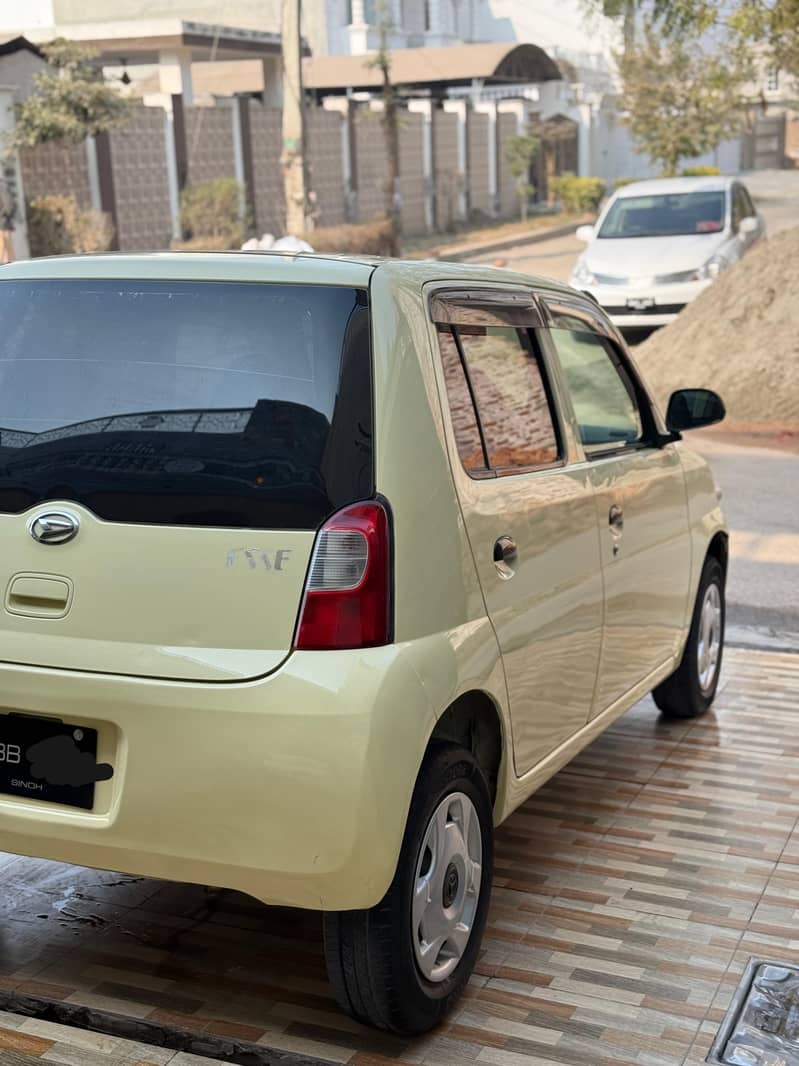 Daihatsu Esse 2010 1