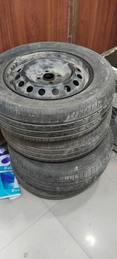 Hallow Rim & Yokoham Tyres 195/65R15 for Sale