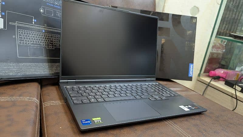 Lenovo Legion S7 - Gaming Laptop House 13