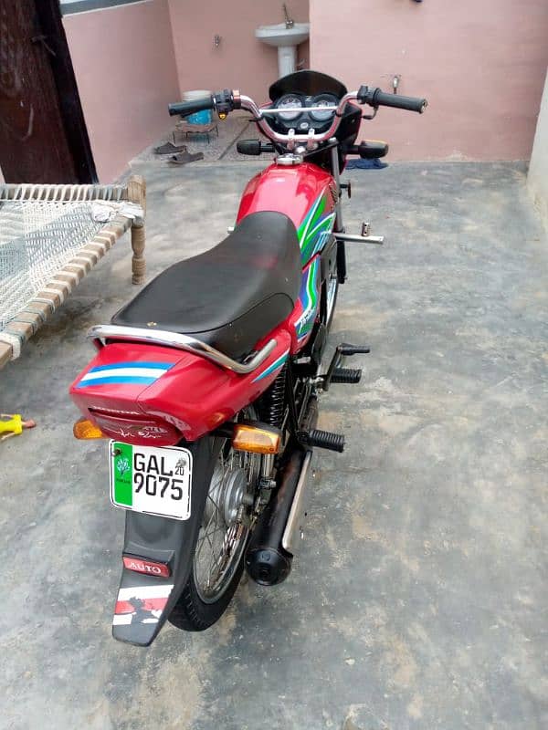 honda pridor 100cc neat and clean 03434614902 3