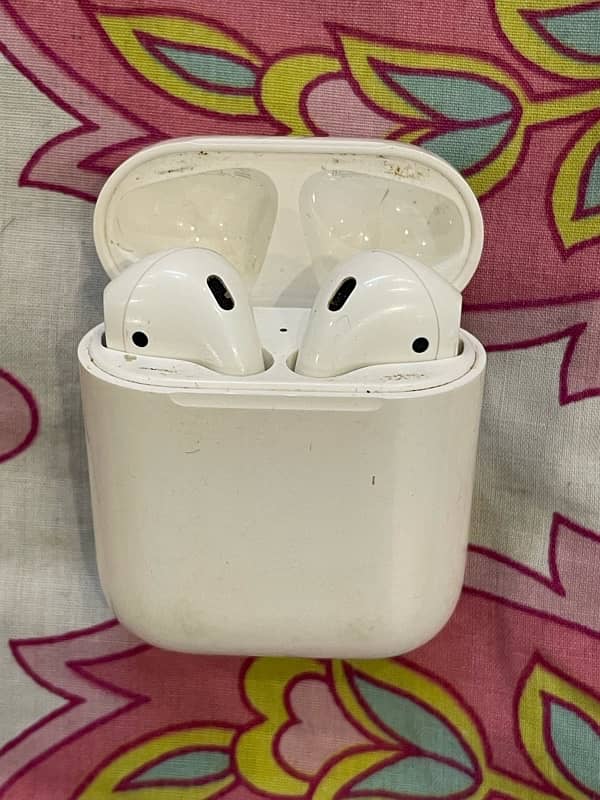 Apple Original Air Pods 4