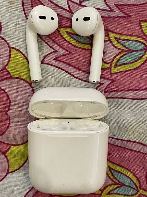 Apple Original Air Pods 6