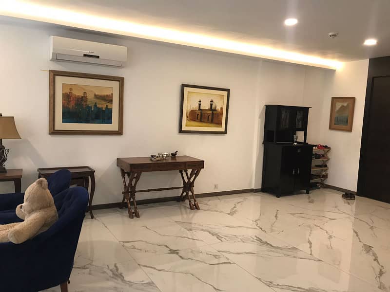 3-Bedroom 2300 Sqft Unfurnished Luxury Apartment 17