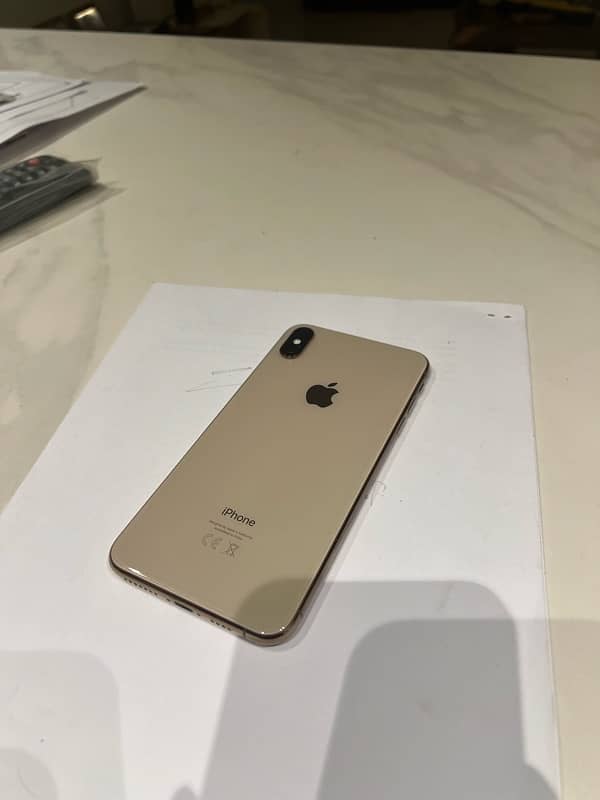 Apple iPhone XS Max excellent condition 0