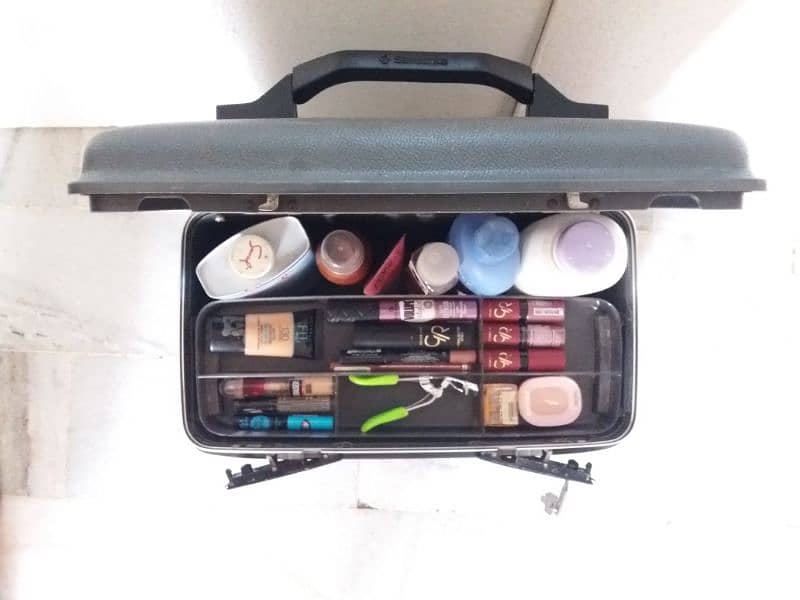 Vanity | Makeup Box | Beauty Box 5