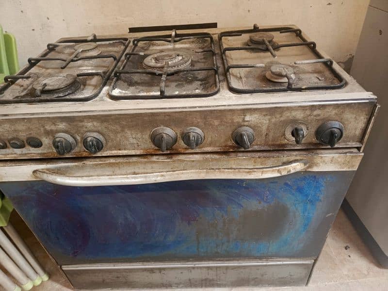 Kitchen Stove with Oven 2