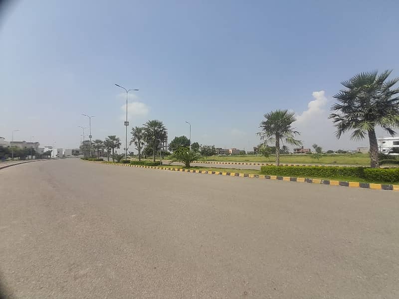 Investors Should sale This Prime Location Commercial Plot Located Ideally In Gujranwala Bypass 12