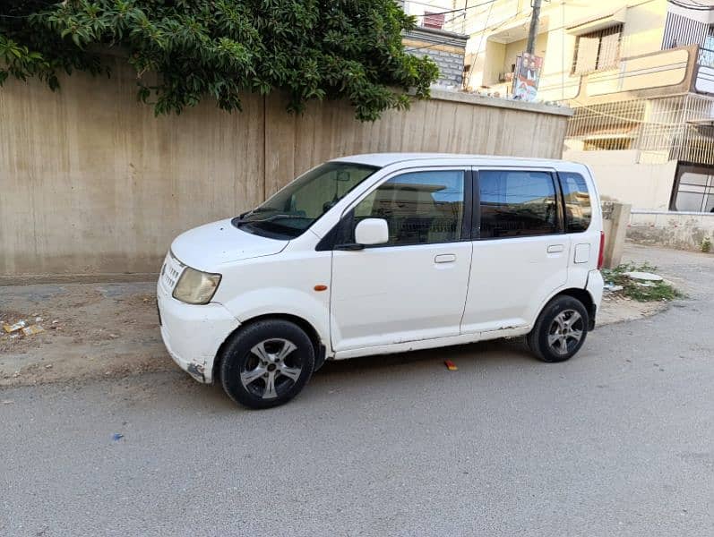 Nissan Otti 06/12 white color normal condition, perfect engine 0