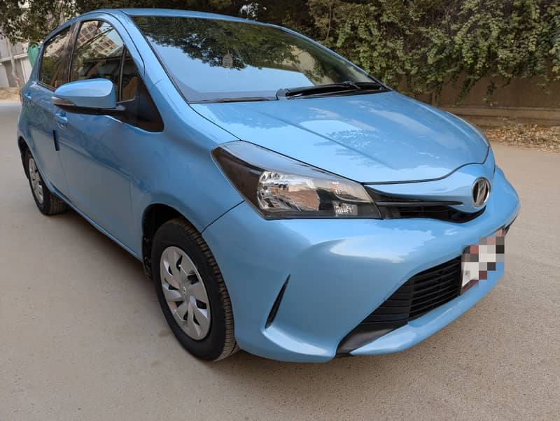 Toyota Vitz 2015 4