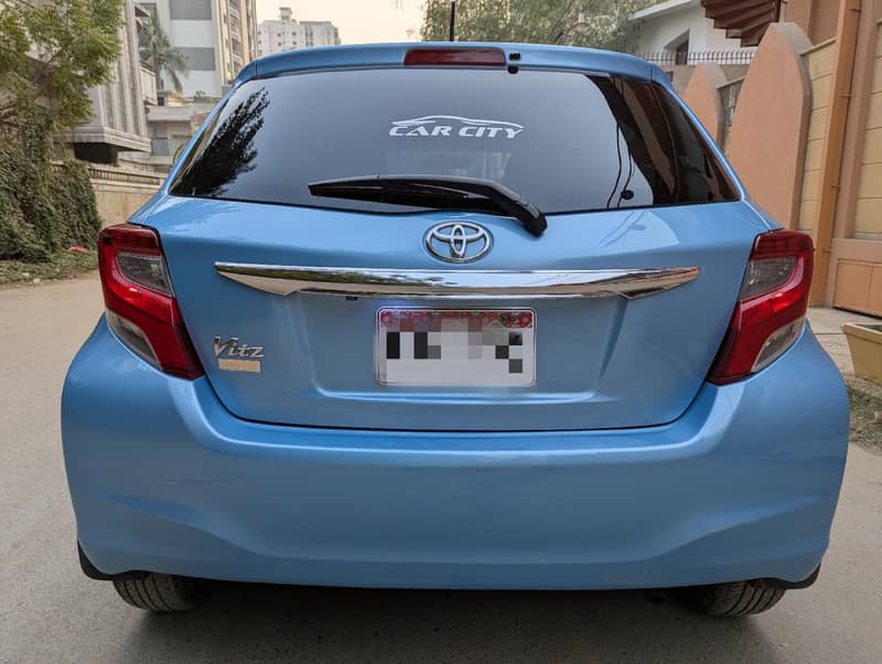 Toyota Vitz 2015 7